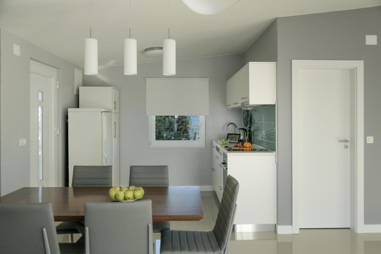 Sunset Apartment Padrele Bibinje Bagian luar foto